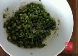 菠菜玫瑰花卷花式馒头的做法图解5
