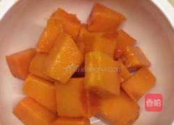 木瓜牛奶红枣甜品的做法图解2