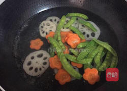荷塘小炒的做法图解3