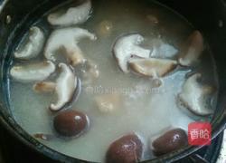 香菇鸡腿粥的做法图解4