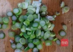 荠菜鸡蛋饼的做法图解3