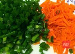 奶白鱼汤的做法图解2