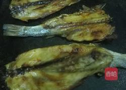 大饼卷咸鱼的做法图解11