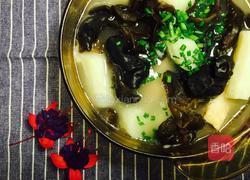 黑与白的伴舞——山药黑木耳排骨汤的做法图解6