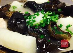 黑与白的伴舞——山药黑木耳排骨汤的做法图解5