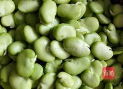 蚕豆炒春笋的做法图解1