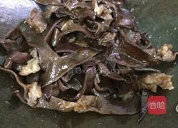 木耳炒瘦肉的做法图解4