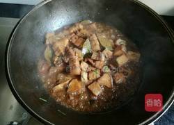 五花肉红烧咸鱼的做法图解8