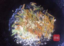 蒜香嫩南瓜的做法图解5