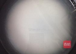 核桃枸杞粥的做法图解3