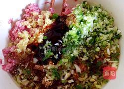 猪肉山芹菜饺子的做法图解6