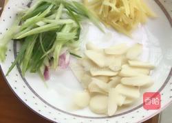 香爆鱿鱼须的做法图解2