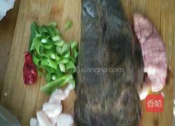 焖辫子鱼的做法图解1