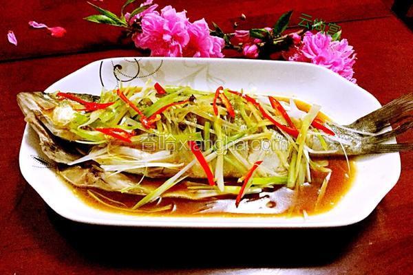 清蒸鲈鱼