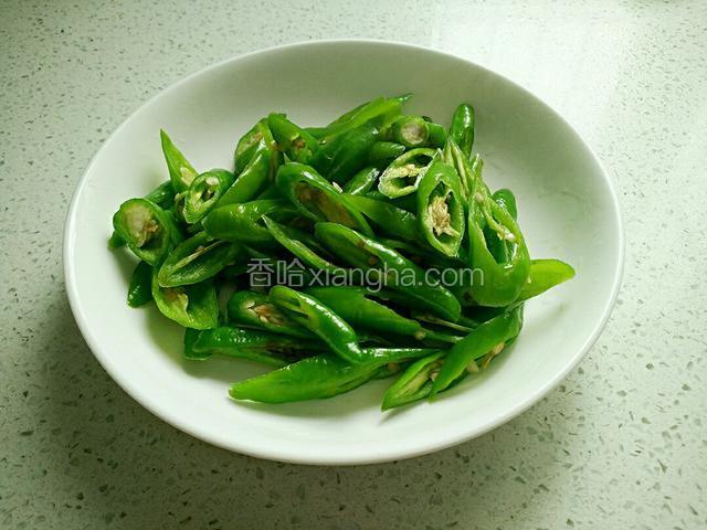 盛入盘。