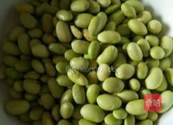 青椒西红柿炒毛豆的做法图解1