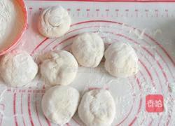 自做发面小饼的做法图解1