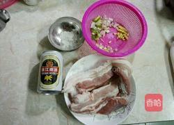 焦糖啤酒红烧肉的做法图解1