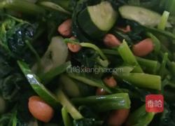 菠菜拌黄瓜花生仁的做法图解5