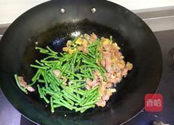 豆角炒肉的做法图解7