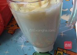 牛奶苹果汁的做法图解3