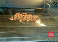 桃仁牛轧糖的做法图解2