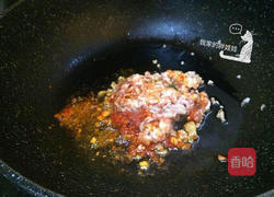 蟹味菇肉末茄条的做法图解5