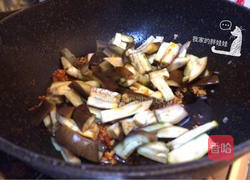 蟹味菇肉末茄条的做法图解6