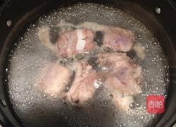鲍汁土豆排骨的做法图解2