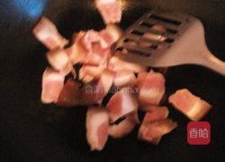 腊肉炒茄子的做法图解2