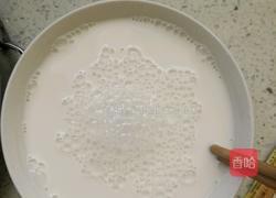 豆沙奶香发面烙饼的做法图解2