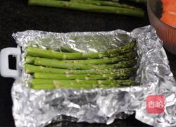 柠檬芦笋烤三文鱼的做法图解1