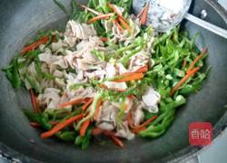 青椒鸭肠的做法图解2