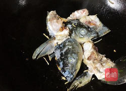 鱼头汤的做法图解6