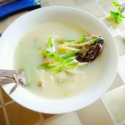 鲫鱼豆腐汤的做法[图]