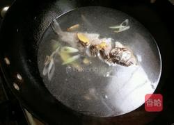 鲫鱼豆腐汤的做法图解5