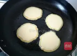 Illustration of how to make milk-flavored corn cakes 4
