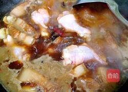 五花肉烧鸡翅根的做法图解7
