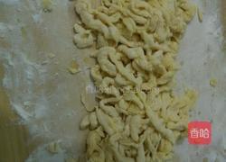 炒手工面的做法图解3