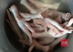 酱油皇鸡爪的做法图解1