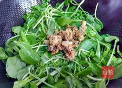 毛菜炒油渣的做法图解3