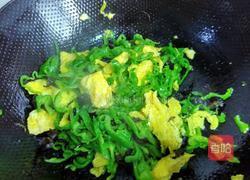 青椒木耳炒鸡蛋的做法图解8