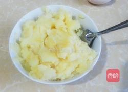 田园时蔬土豆饼的做法图解3