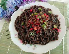酸辣蕨根粉[图]