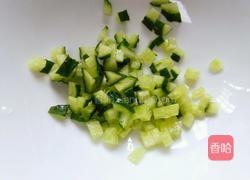 黄瓜火腿蛋饼的做法图解2