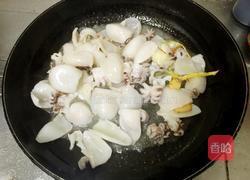 香辣墨鱼仔的做法图解3