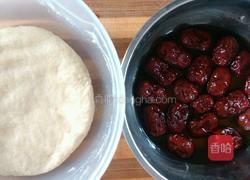 老婆专享美食之红枣花卷的做法图解2