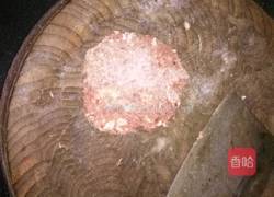 香酥煎肉饼的做法图解1