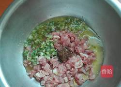 猪肉槐花馅饺子的做法图解13