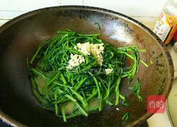 炝炒空心菜的做法图解7